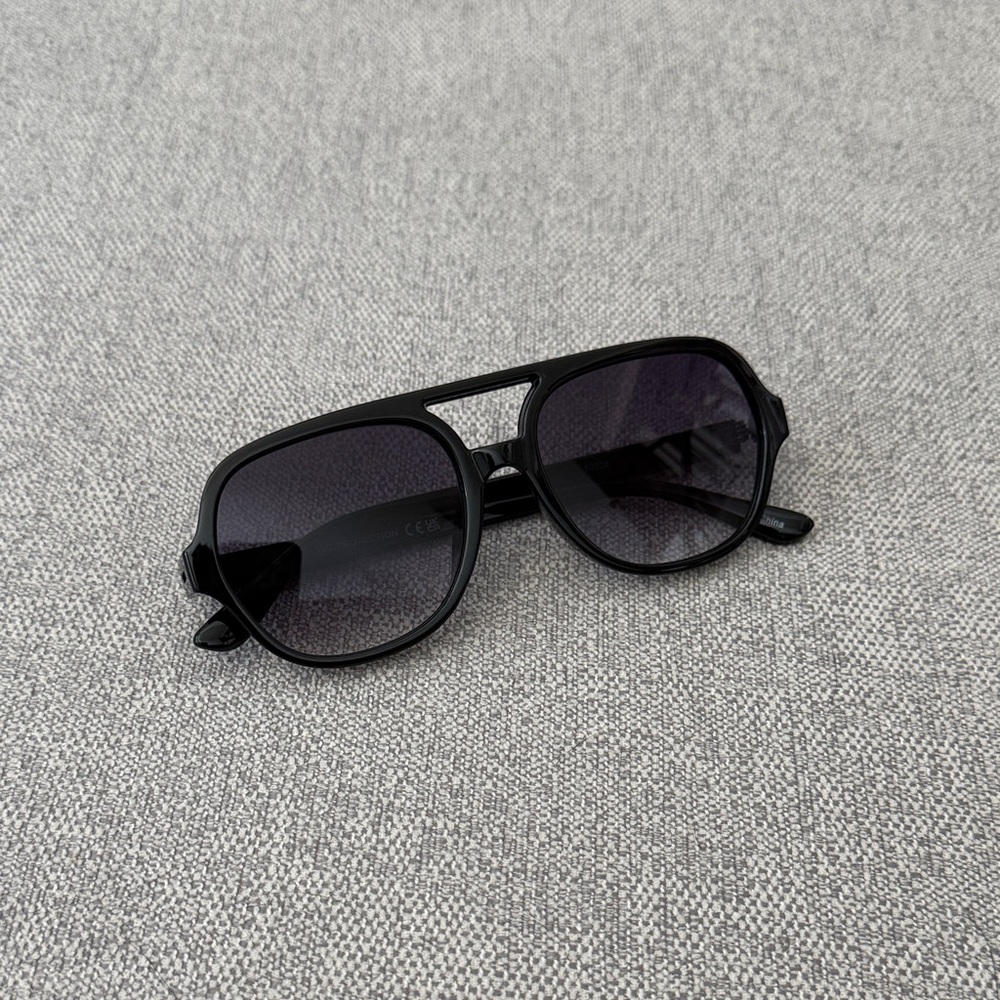 Plastic Aviator Sunglasses ☀️